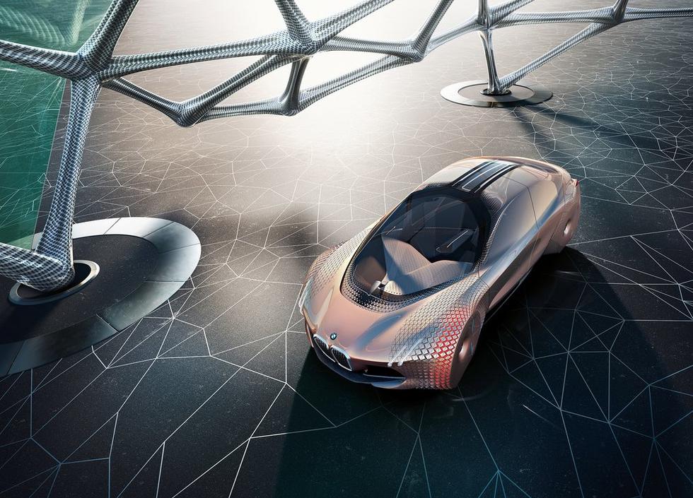 BMW želi ubrzati razvoj električnih vozila