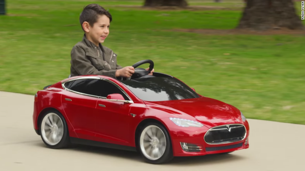 Tesla S za koju ne treba vozačka dozvola