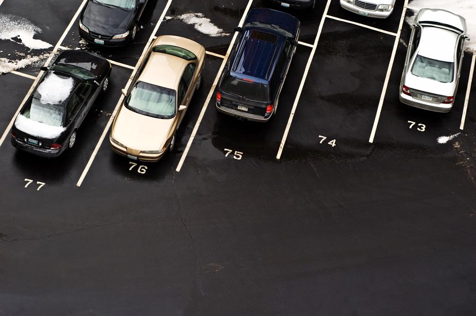 Nevjerojatno: Traženje parkirnoga mjesta godišnje košta 45 milijardi eura