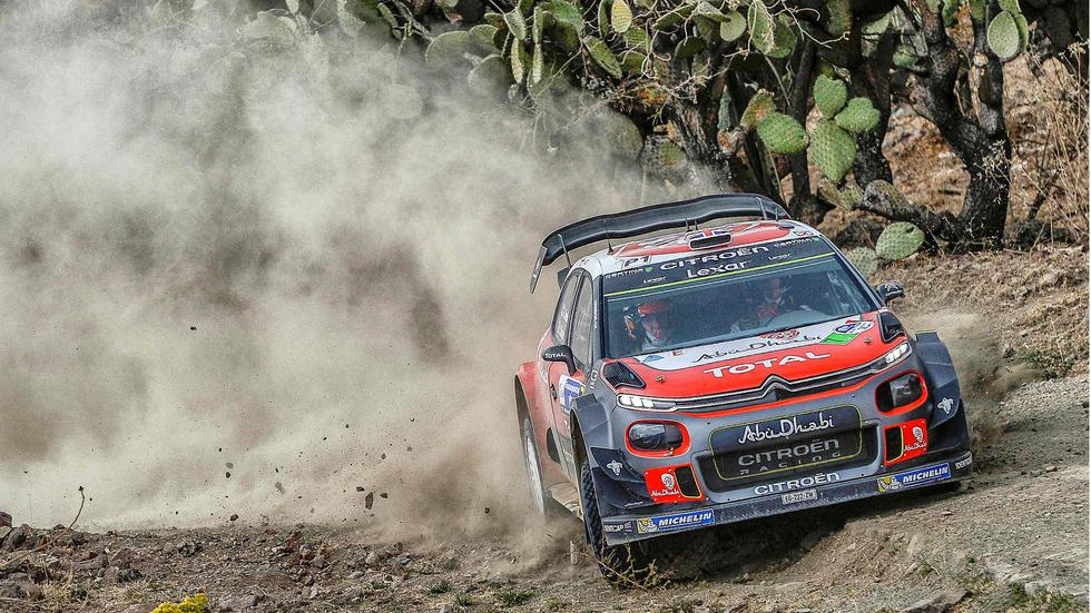 Pobjednik WRC relija u Meksiku tijekom utrke izletio u obližnje parkiralište