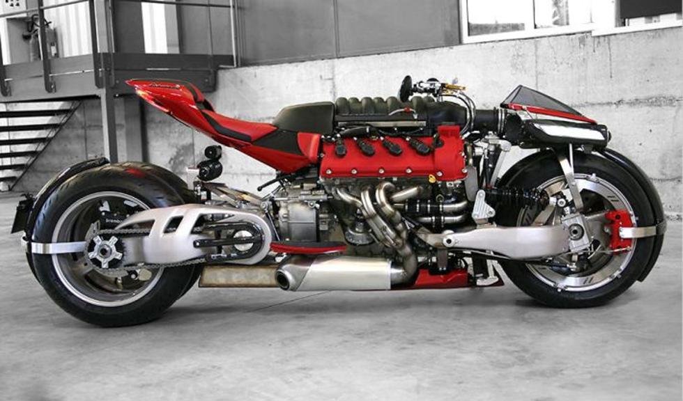 Lazareth LM 847: Četiri kotača i V8 Maseratijev motor