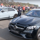 VIDEO: Mercedes AMG E63 S doslovno pomeo konkurenciju