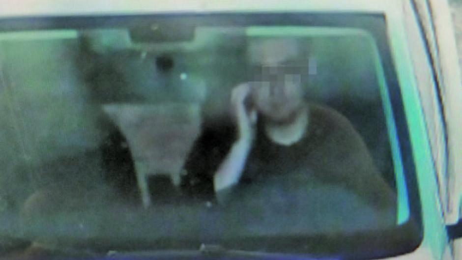 Pametna kamera 'ispisala' kaznu vozaču jer se češao po licu | Author: Sina Weibo