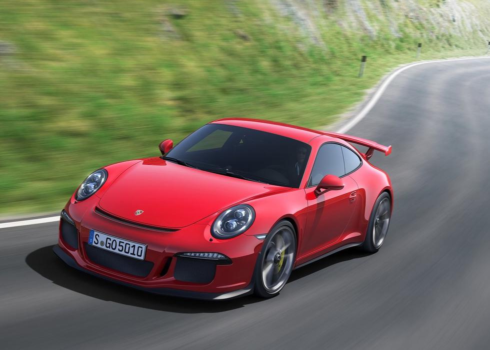 Porsche najavio 911 GT3 i s ručnim mjenjačem