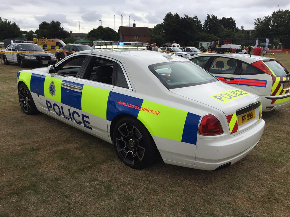 Luksuzna patrola: Britanska policija vozi se u Rolls-Royceu