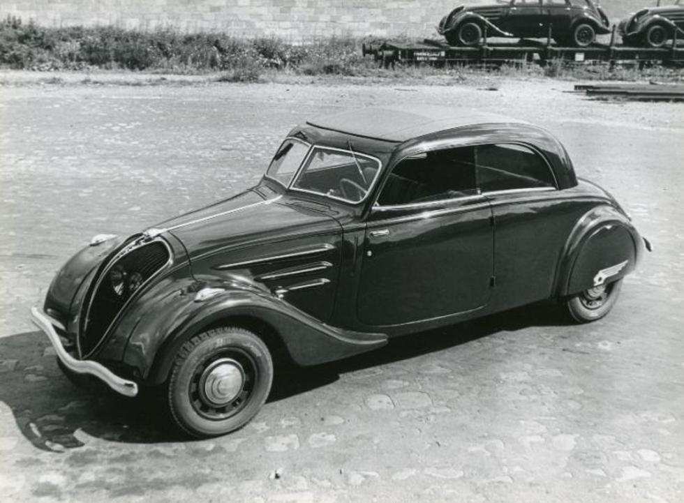 Peugeotovi oldtimeri na svoj jubilej pokazuju svoju vitalnost