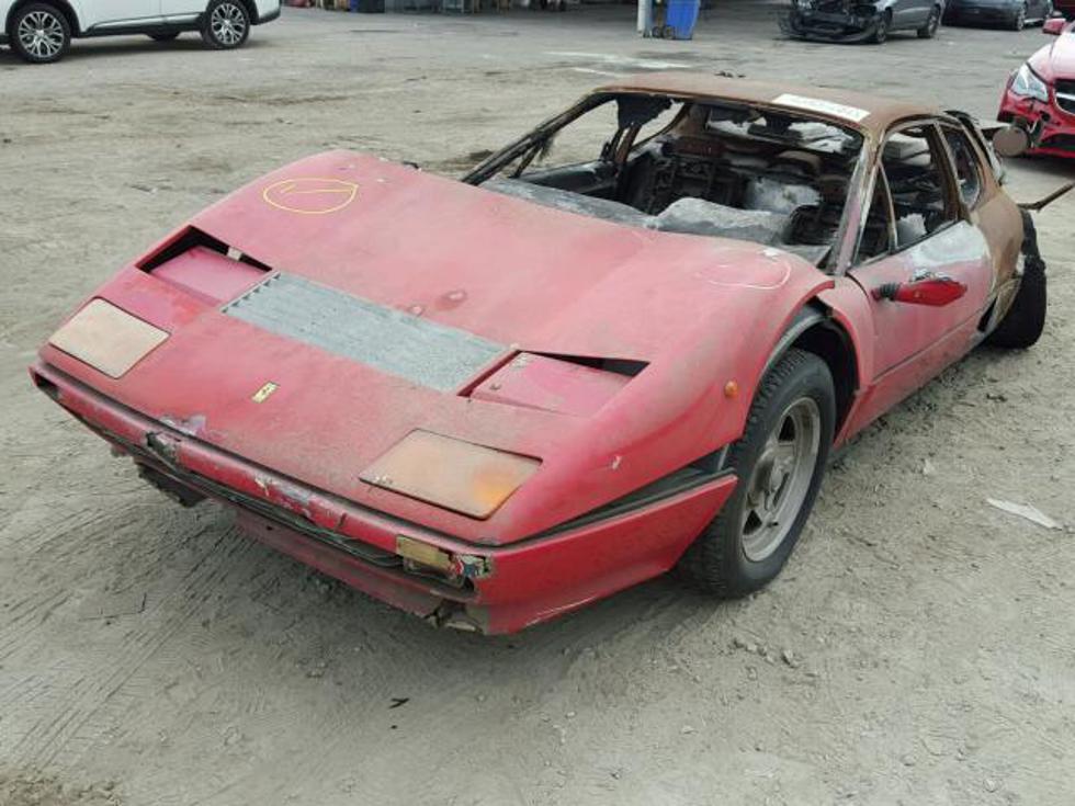 Vrijedi li ovaj izgoreni rijetki Ferrari čak 33 tisuće eura?