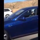VIDEO: Čovjek zaspao tijekom vožnje na autopilotu