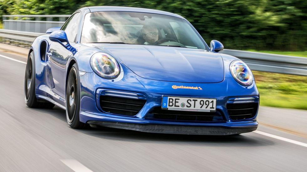 Čista perverzija: Porsche 911 Turbo S Blue Arrow ispucava monstruoznih 675 KS!