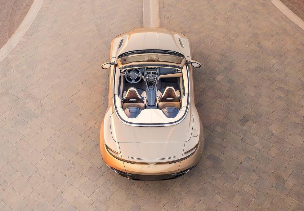 Čista perverzija: Predstavljen Aston Martin DB11 Volante