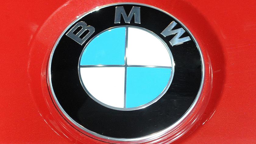 BMW OPOZIV AUTOMOBILA U KINI