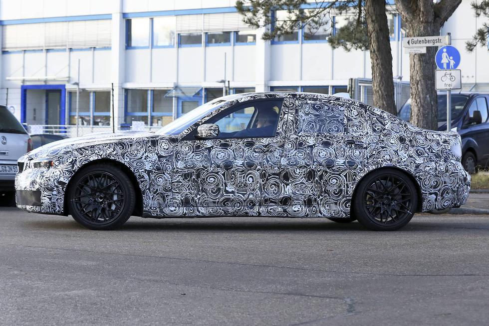 Špijunske fotke: Novi BMW M3 uhvaćen u "kamuflažnom odijelu"