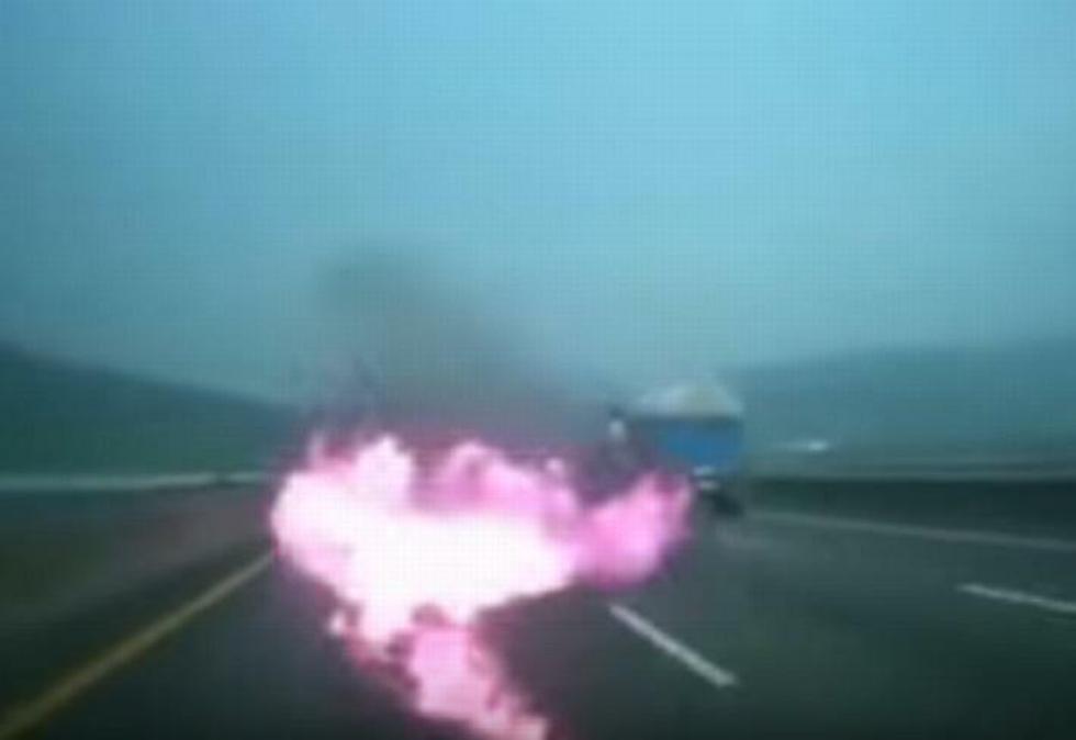 Zapalio se: Na autocesti scena kao iz 'Povratka u budućnost'