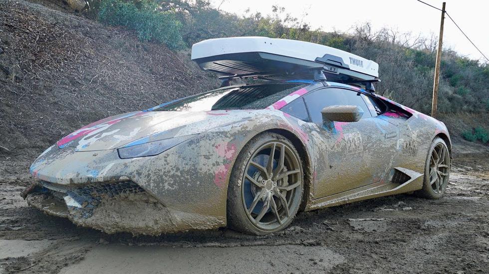 Tko je rekao da se Lamborghini ne može voziti po blatu?