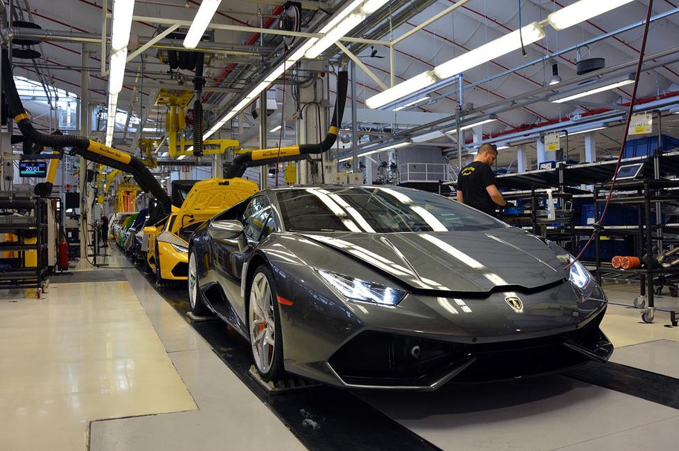 Lamborghini: "Još nismo spremni potpuno elektrificirati svoje aute"