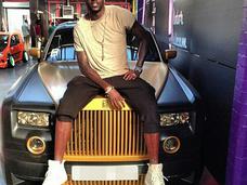 Emmanuel Adebayor i njegov Rolls-Royce Phantom Coupe 