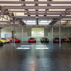 Višak novaca: Pretvorio zgradu u muzej auta