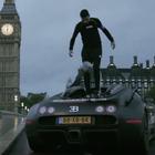 Pogledajte žongliranje nogometnom loptom na najbržem automobilu u svijetu