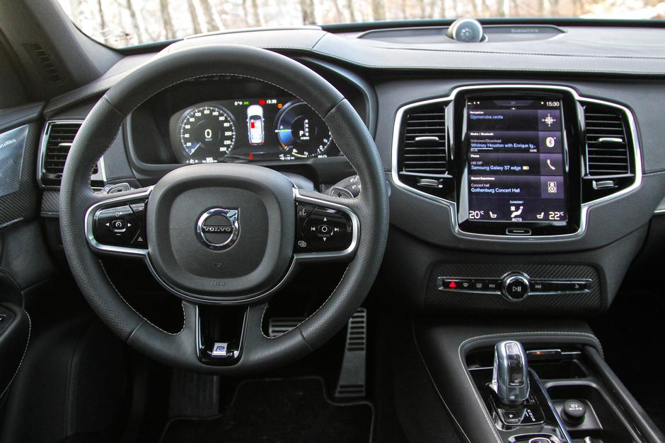 Volvo XC90 T8 Hybrid | Author: Auto start