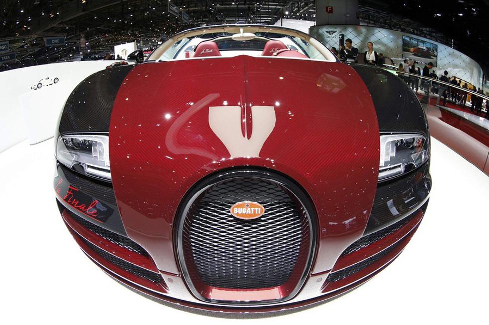 Bugatti se ovako oprašta od najbržeg automobila na svijetu