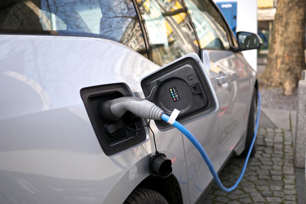 Europska industrija želi brže i bolje stanice za punjenje električnih vozila