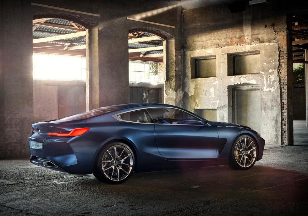Dame i gospodo, novi BMW Serije 8 Concept - spoj je luksuza i dinamike