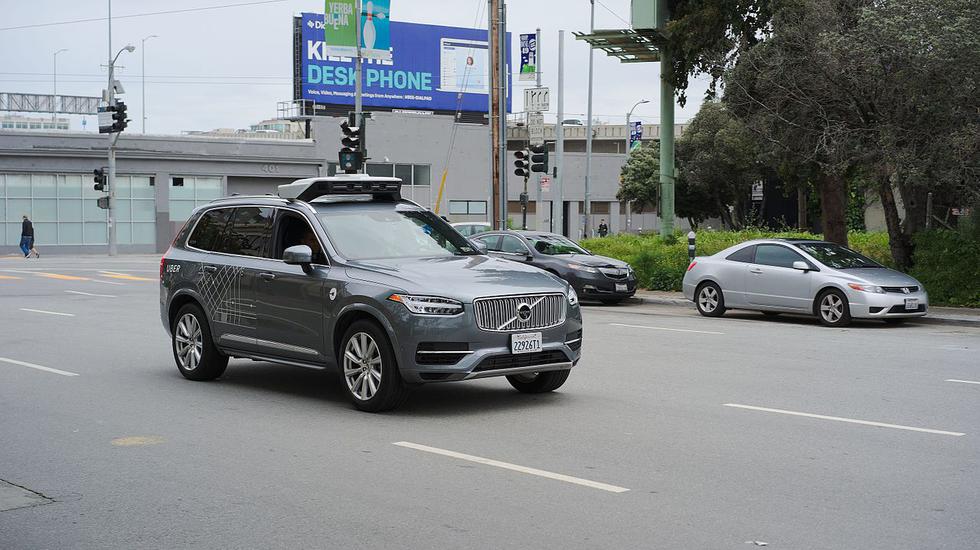 Uber ipak nastavlja sa testiranjem potpuno autonomnih vozilima
