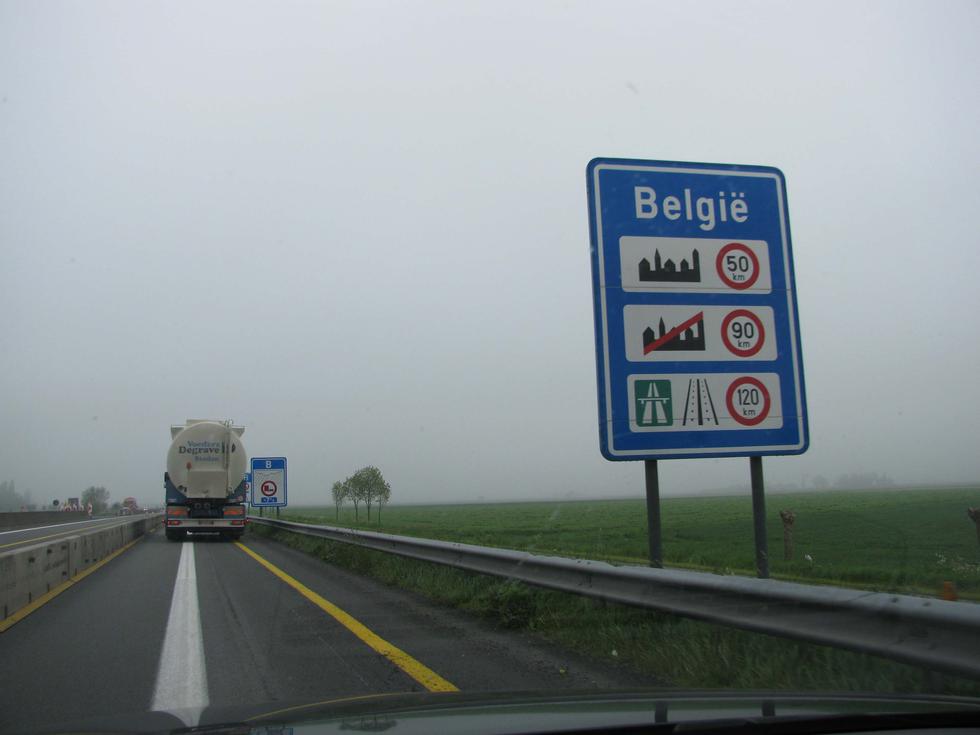 Čak 650 Belgijanaca godišnje plati kaznu za presporu vožnju!
