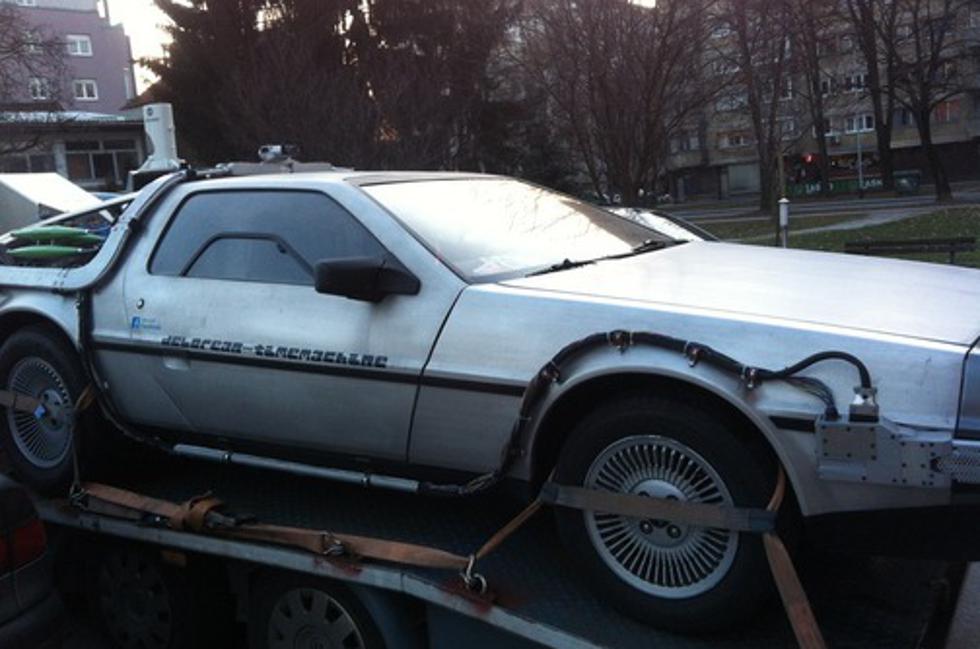 DeLorean snimljen u Zagrebu: Tko nam je to stigao iz 1985.?