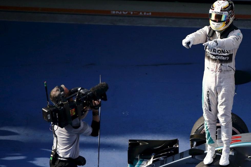 Hamilton je osvojio Kinu, Nico Rosberg se naljutio na njega...