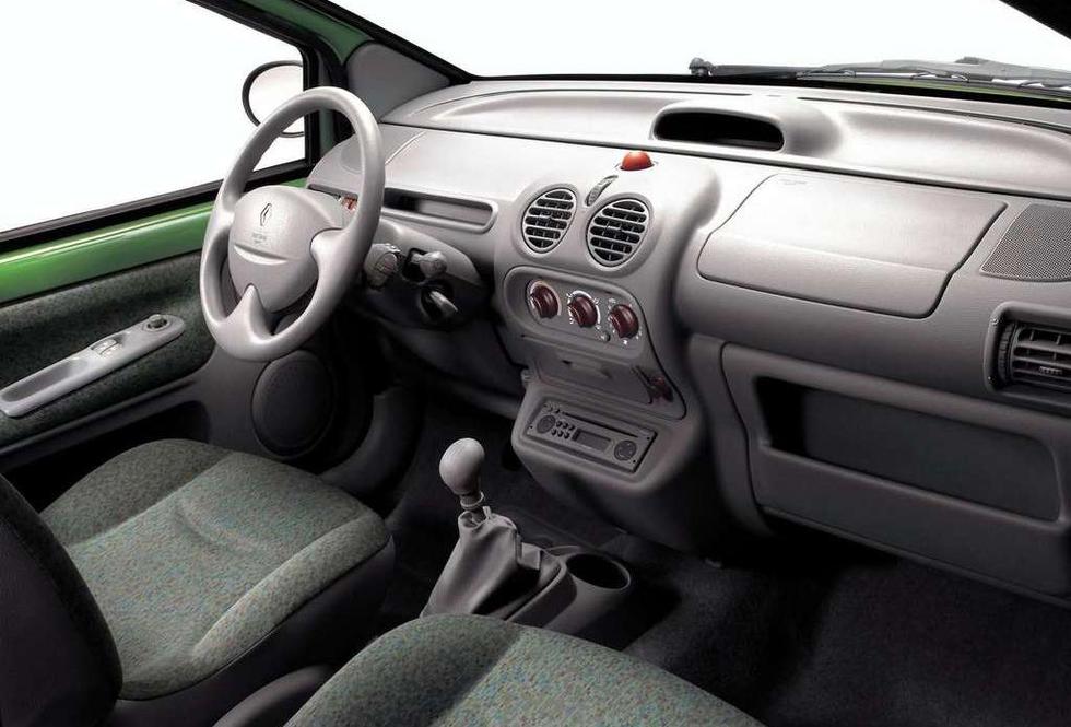 Novi VS stari: Usporedili smo Renault Twingo iz prve i treće generacije