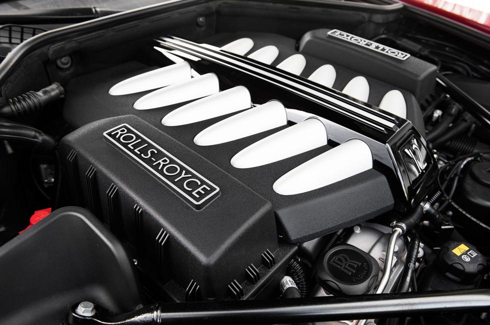 Moćni benzinci s dvanaest cilindara doživljavaju sudbinu dinosaura