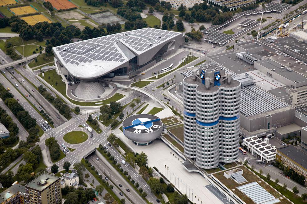 BMW: 95 godina tehnološkoga napretka bavarskoga giganta