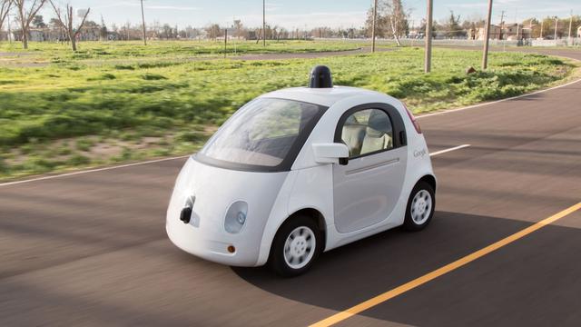 Googleov samovozeći automobil