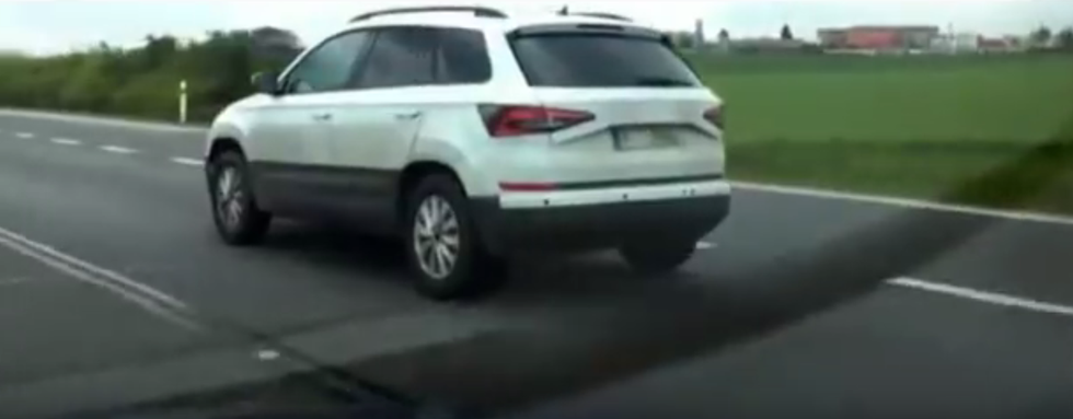 Na autocesti uhvaćena potpuno razotkrivena nova Škoda Karoq!