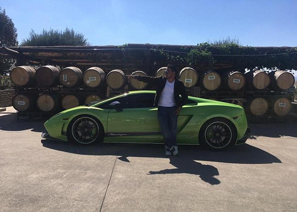 Pijan "zakucao" Lamborghini Gallardo pod industrijski kontejner