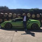 Pijan "zakucao" Lamborghini Gallardo pod industrijski kontejner