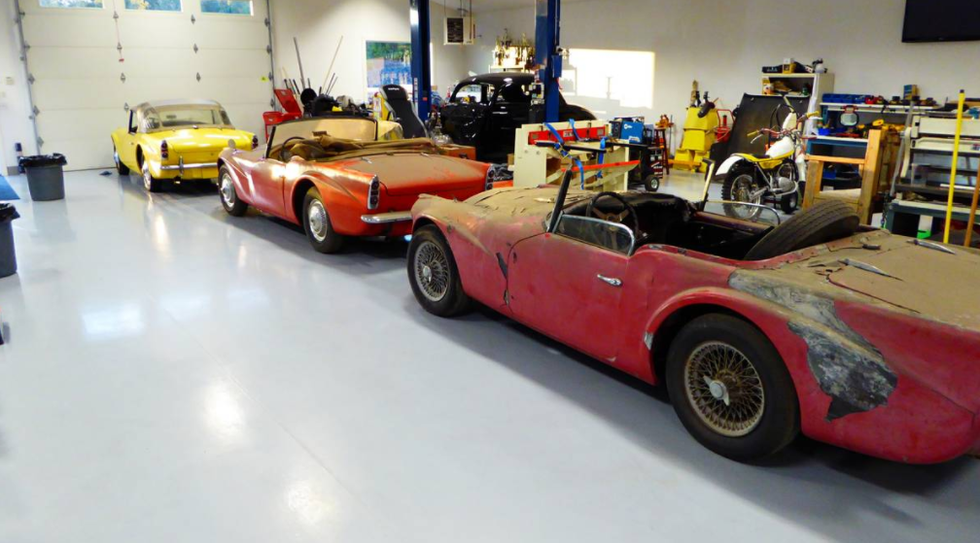 Kolekcija rijetkih sportskih automobila za 53.000 eura