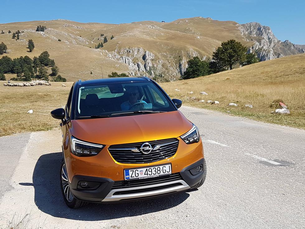 Domaća premijera: Vozimo Opel Crossland X, kompaktni SUV za svaki dan