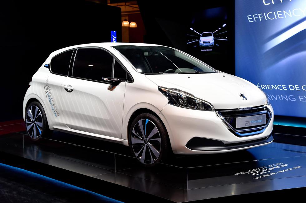 Peugeot najavljuje plug-in hybride i električna vozila