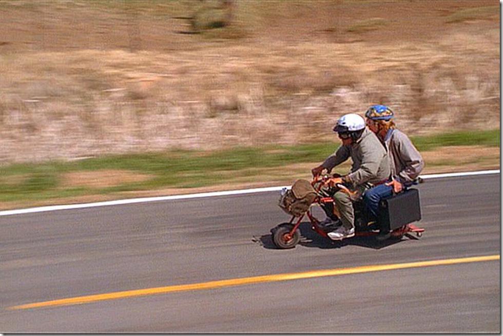 Motocikl iz legendarnoga filma "Glup i gluplji" prodan na aukciji