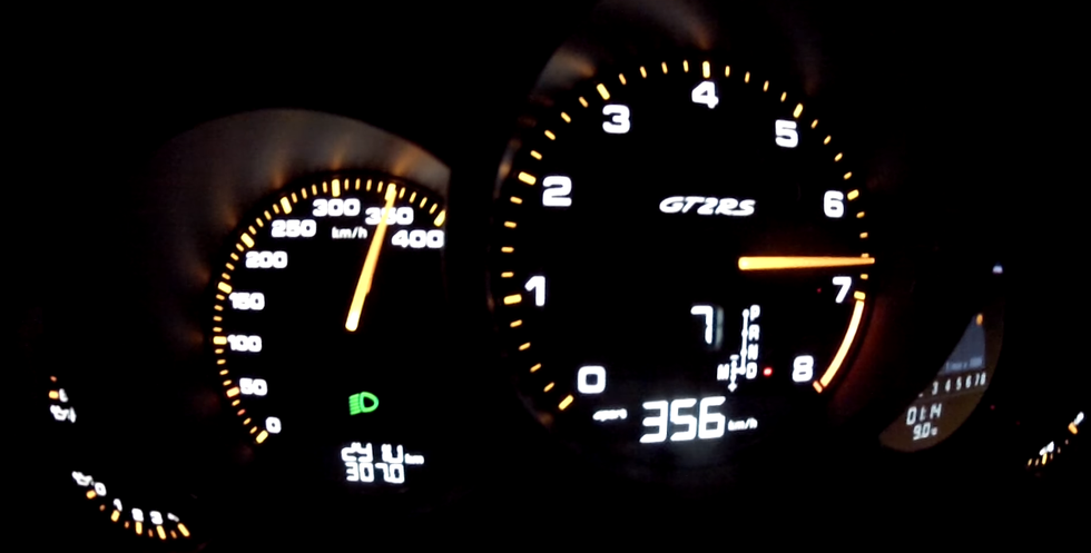 VIDEO: Evo koliko na Autobahnu juri novi Porsche GT2 RS