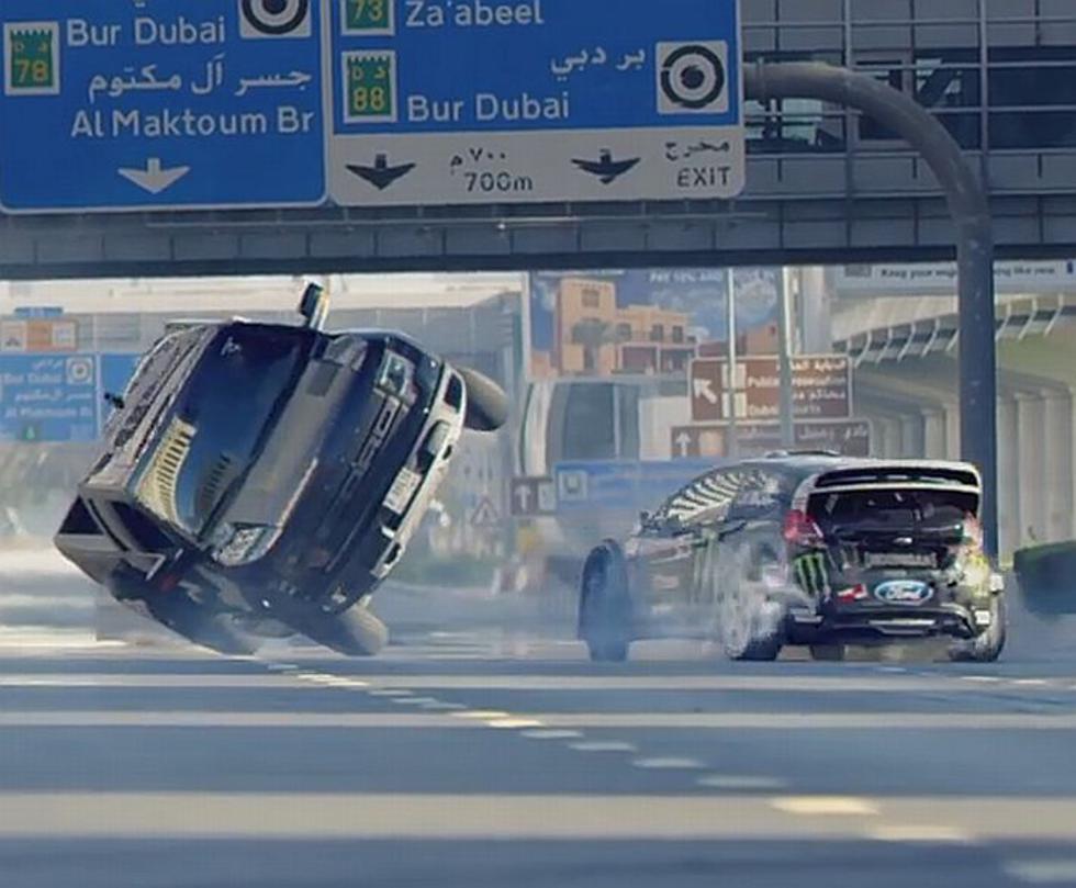 Video vrhunskog driftanja u Fiesti praznim ulicama Dubaija