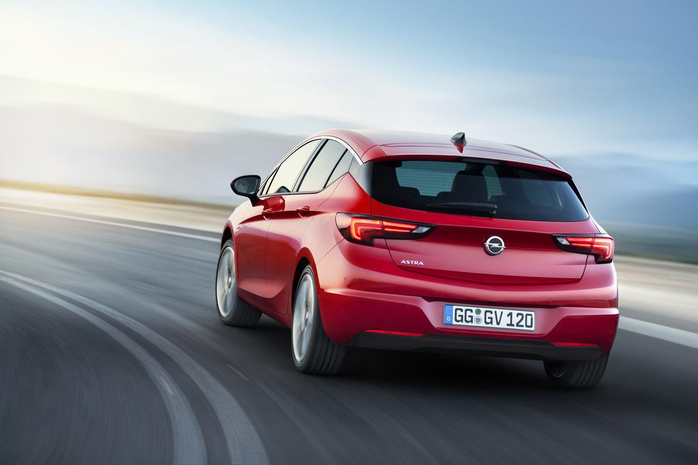 Novi Opelov četverocilindrični motor prede kao mače