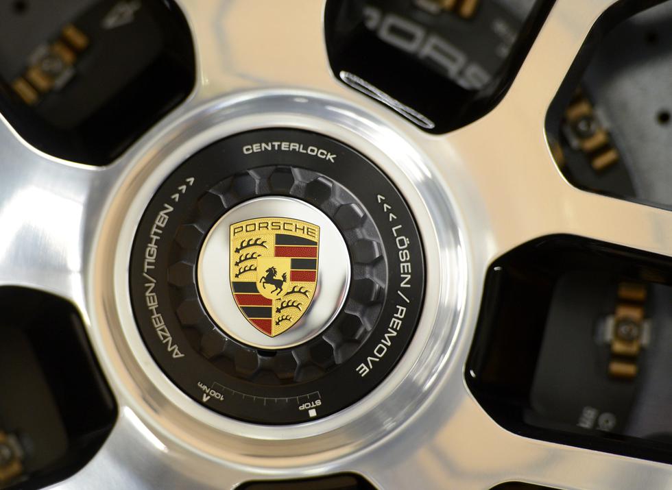 Porsche radi na novom supersportašu imena 960?