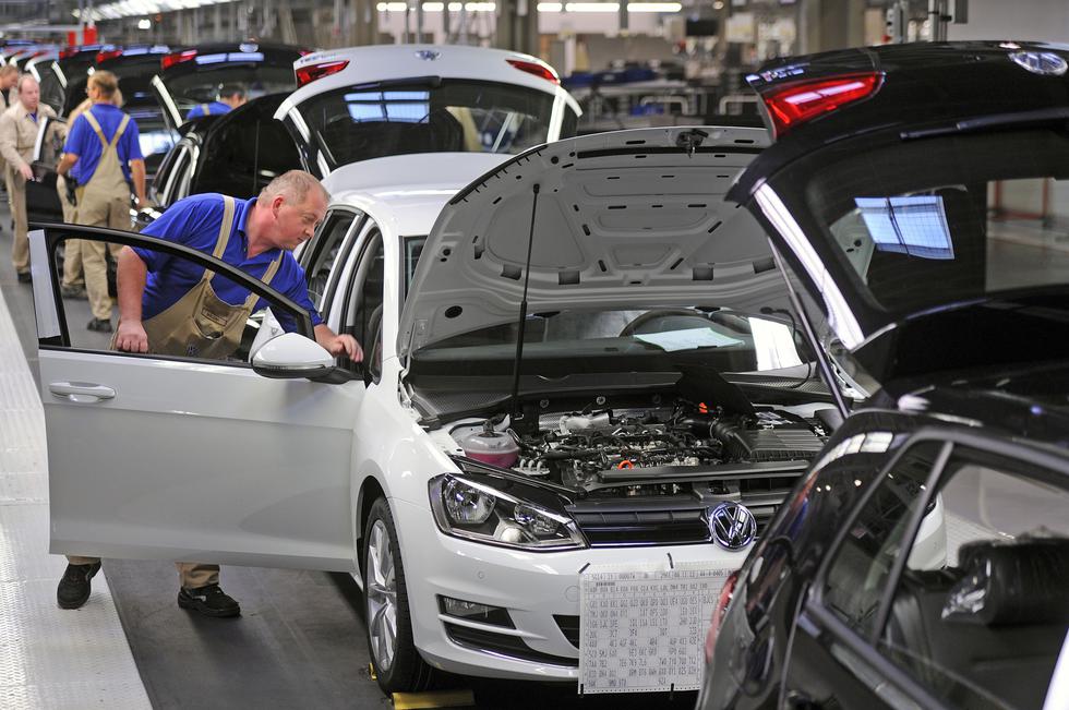 Volkswagen i Renault drže Europu
