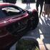 VIDEO: Kad milijun eura vrijedan auto "zakačiš" na rubnjak...