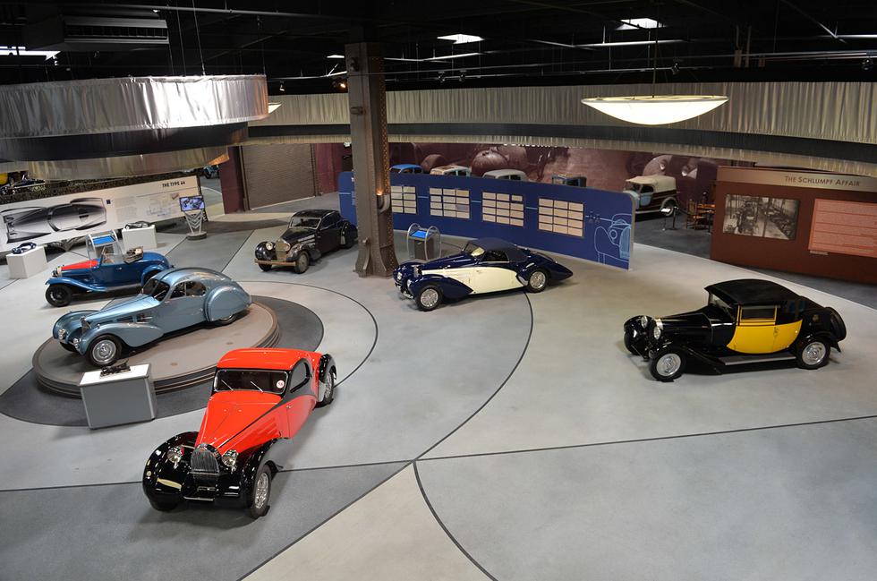Prekrasna izložba Bugattijevih automobila u Los Angelesu