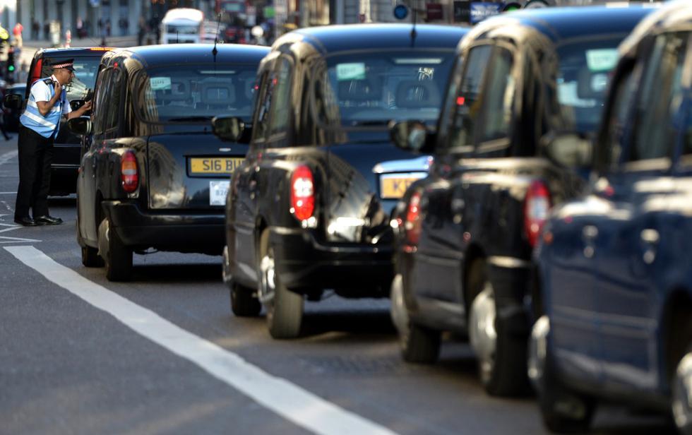 Čišći londonski hibridni taksi stiže i u druge europske gradove