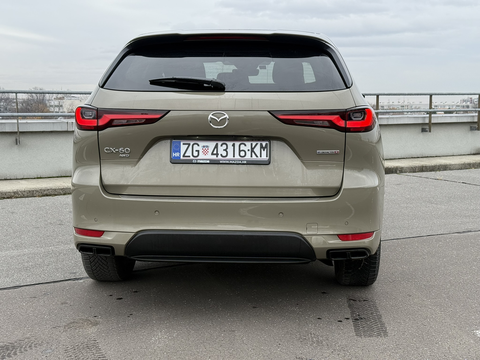 Author: Dubravko Kolarić